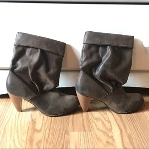 Slouchy brown leather boots